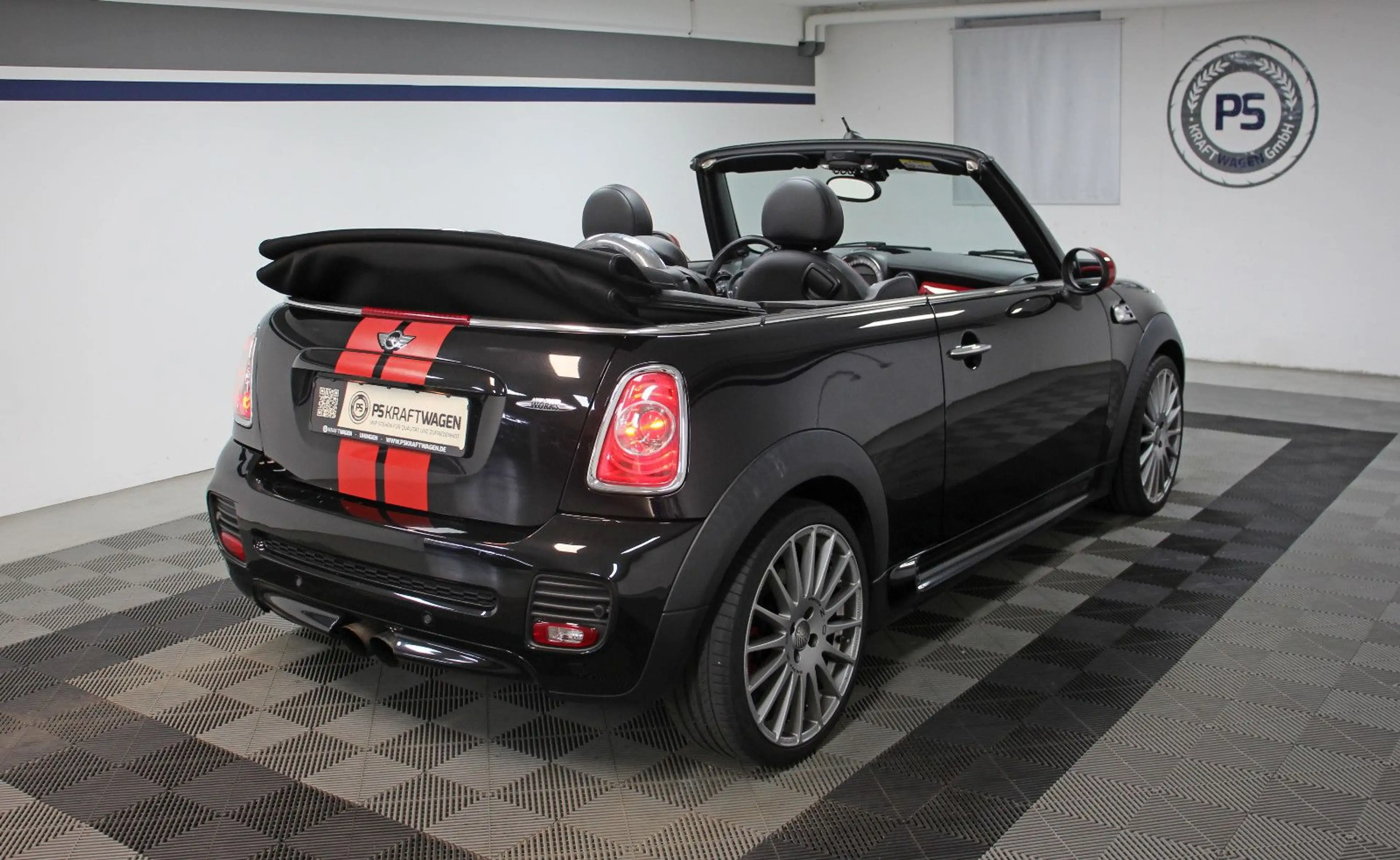 MINI John Cooper Works Cabrio *NAVI/H&K/BT/XENON/SHZ* — photo 5