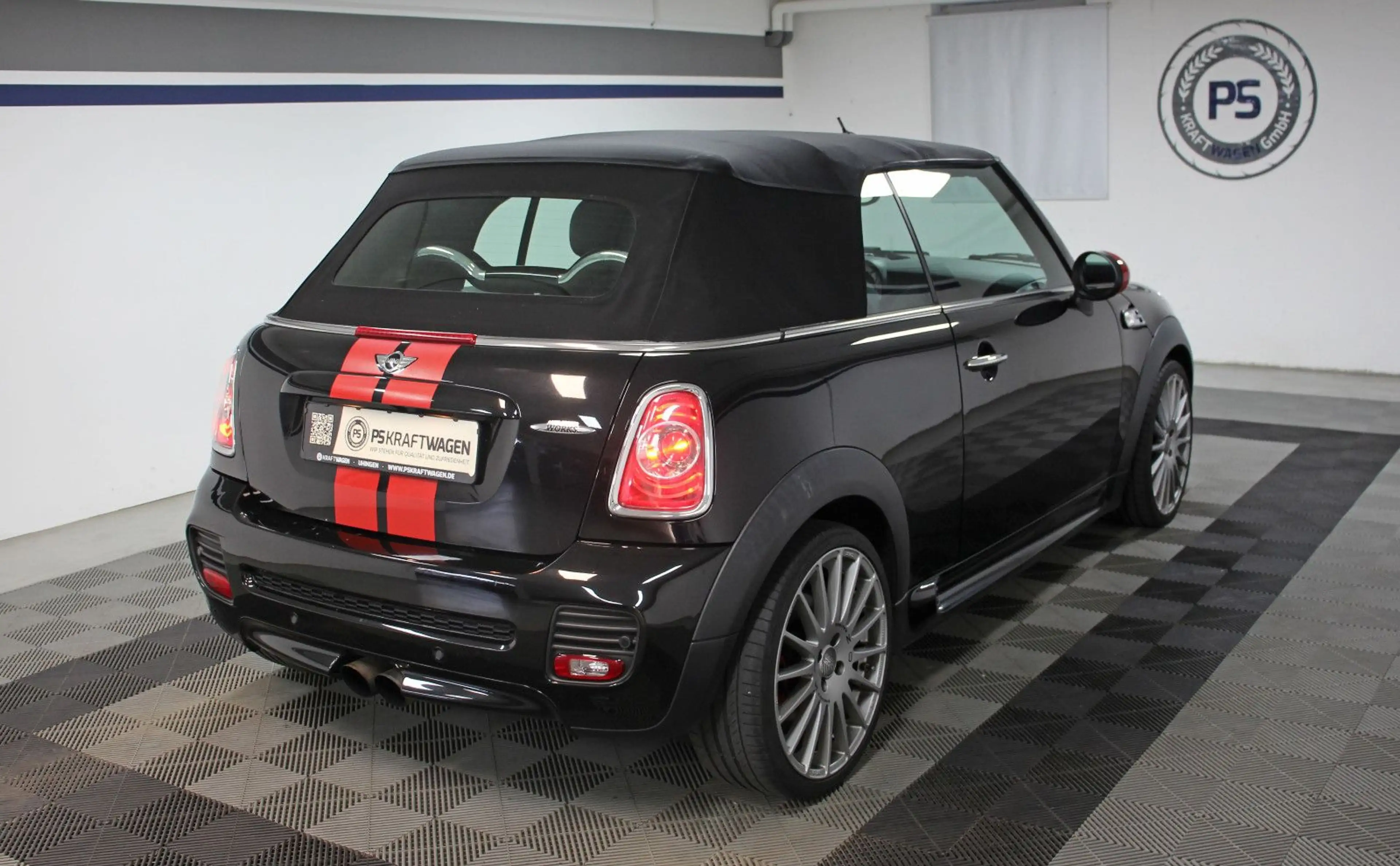 MINI John Cooper Works Cabrio *NAVI/H&K/BT/XENON/SHZ* — photo 3
