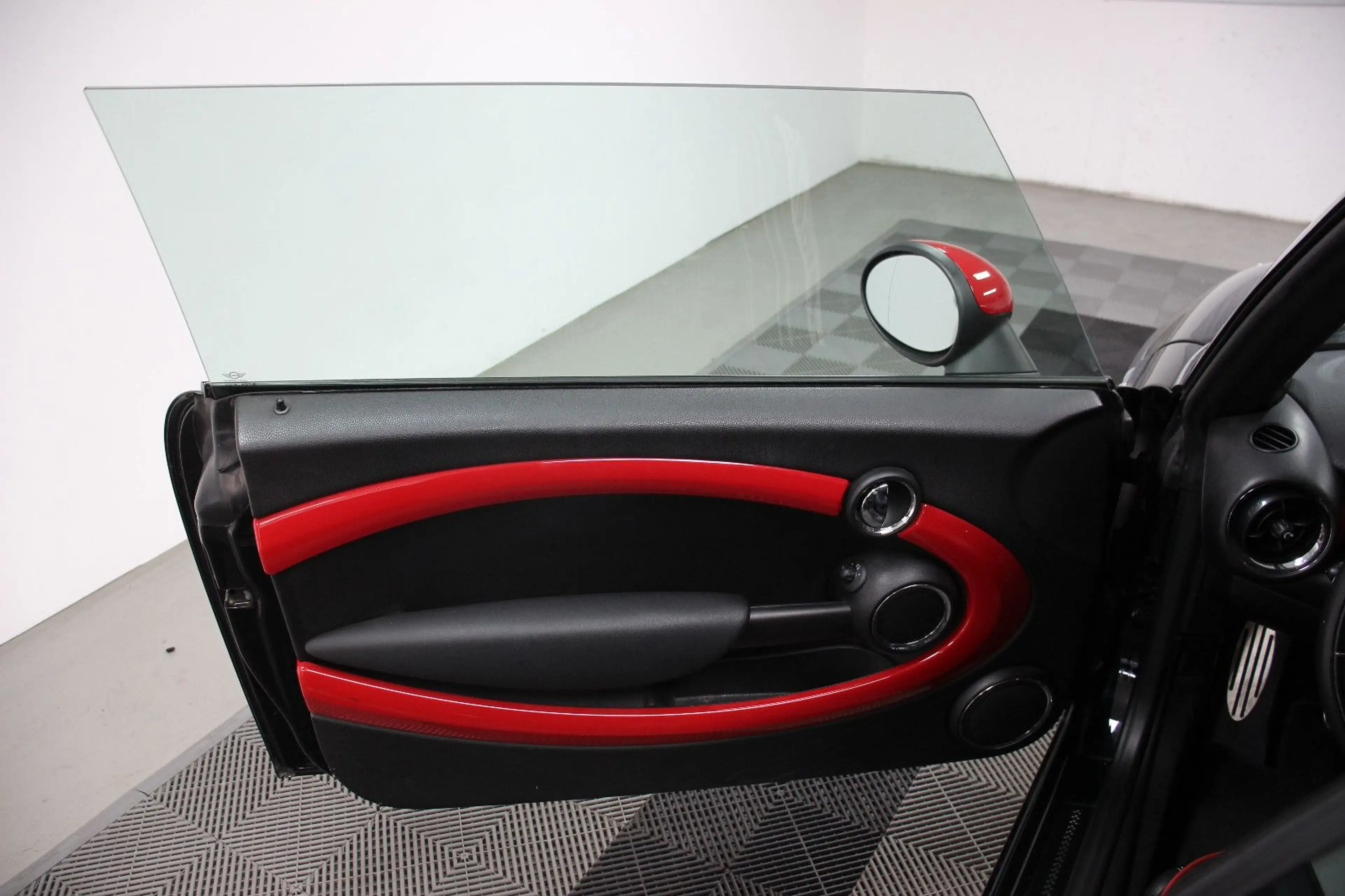 MINI John Cooper Works Cabrio *NAVI/H&K/BT/XENON/SHZ* — photo 10