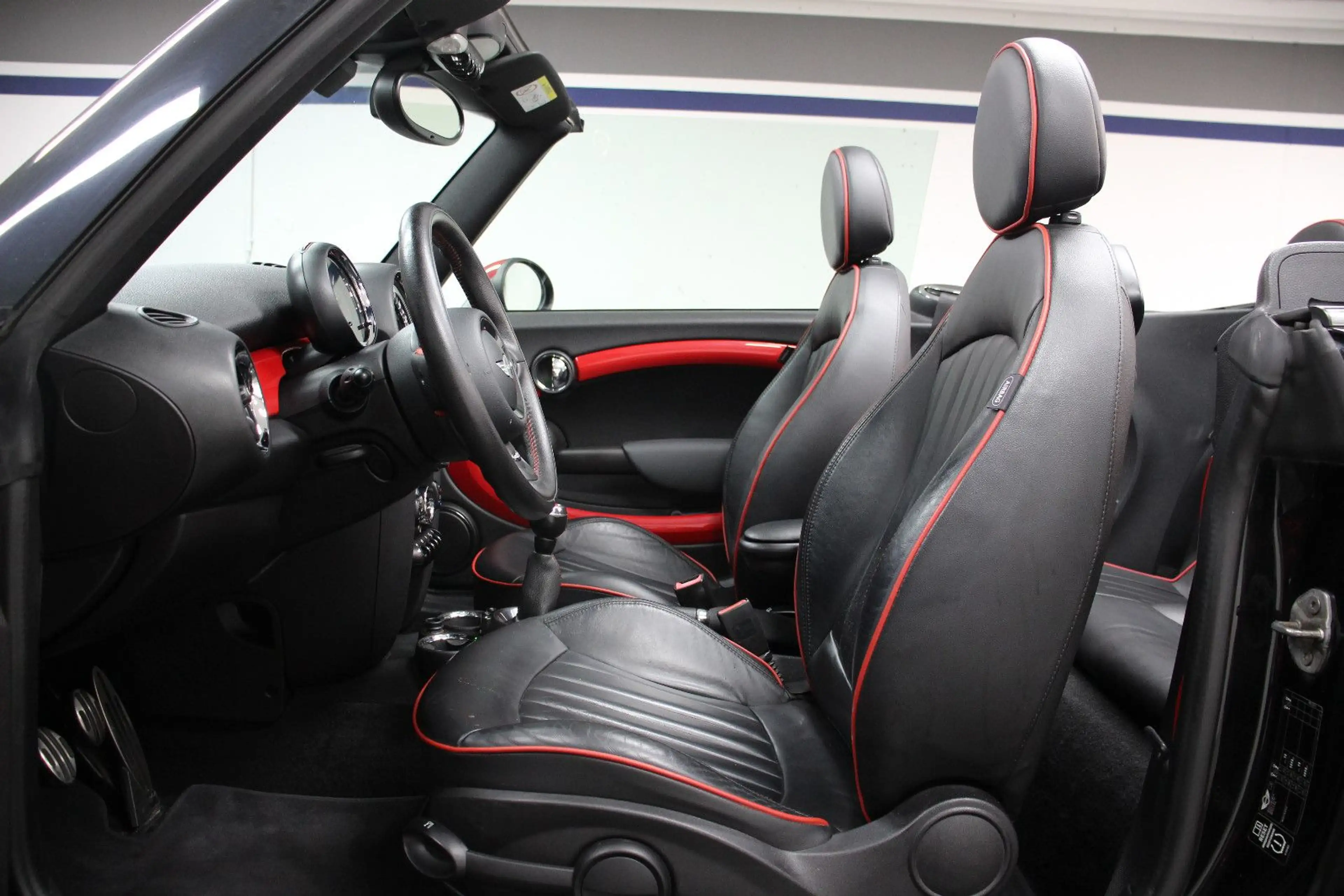 MINI John Cooper Works Cabrio *NAVI/H&K/BT/XENON/SHZ* — photo 12