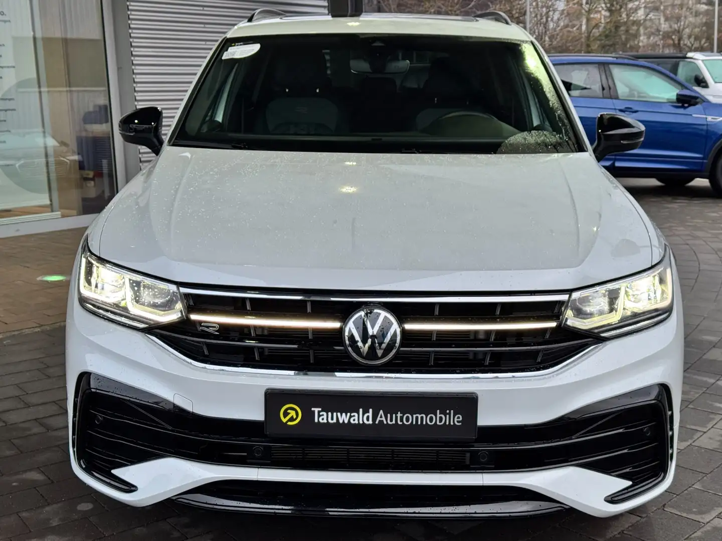 Volkswagen Tiguan Allspace 2.0 TSI DSG 4M R-Line 7S/PANO Weiß - 2