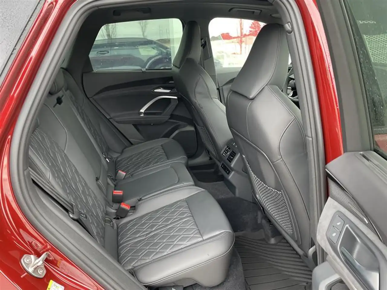Audi SQ5 снимка Audi SQ5