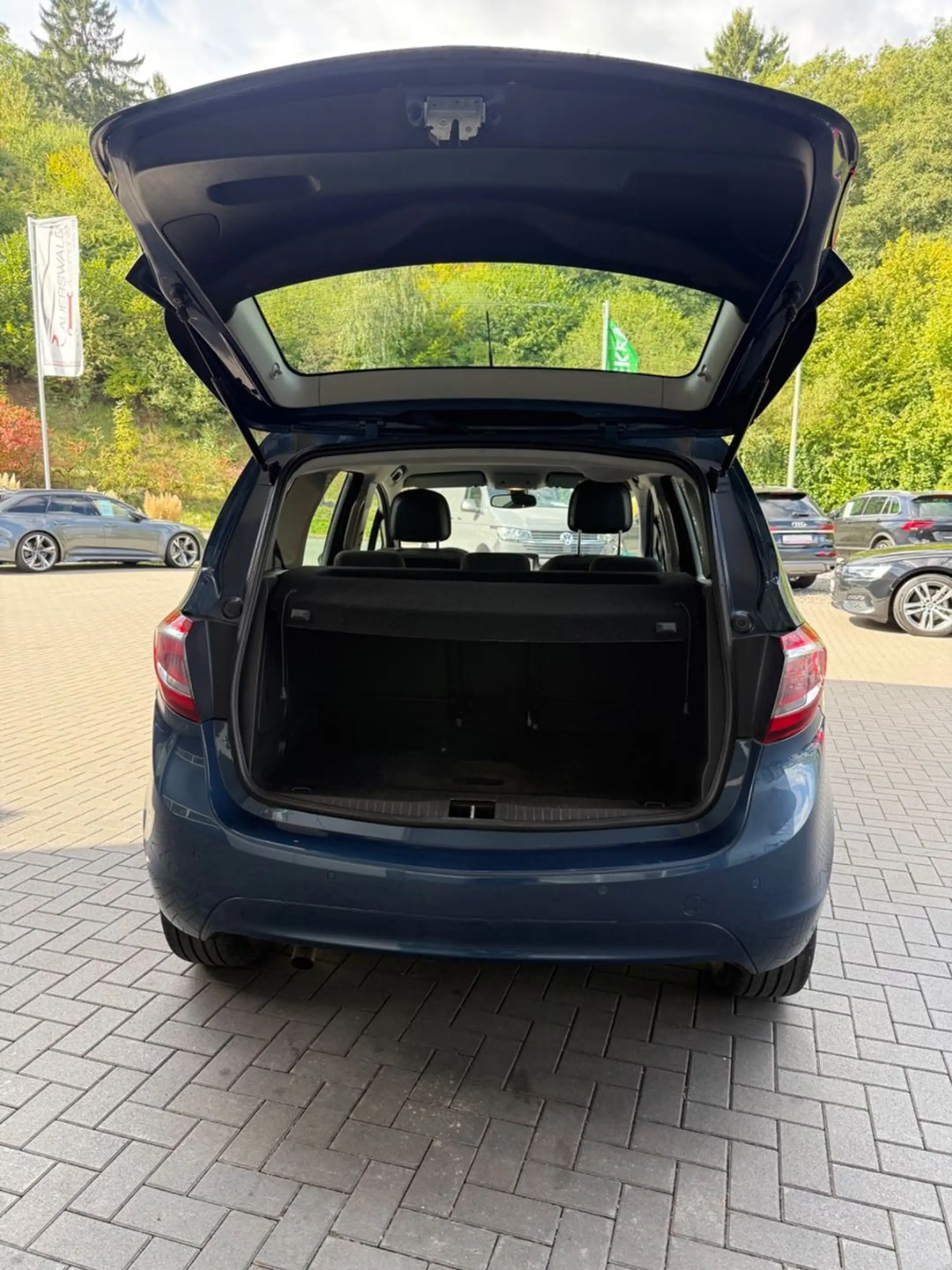 Opel Meriva B Style * Navi * Kamera * AHK * DAB * PDC — photo 14