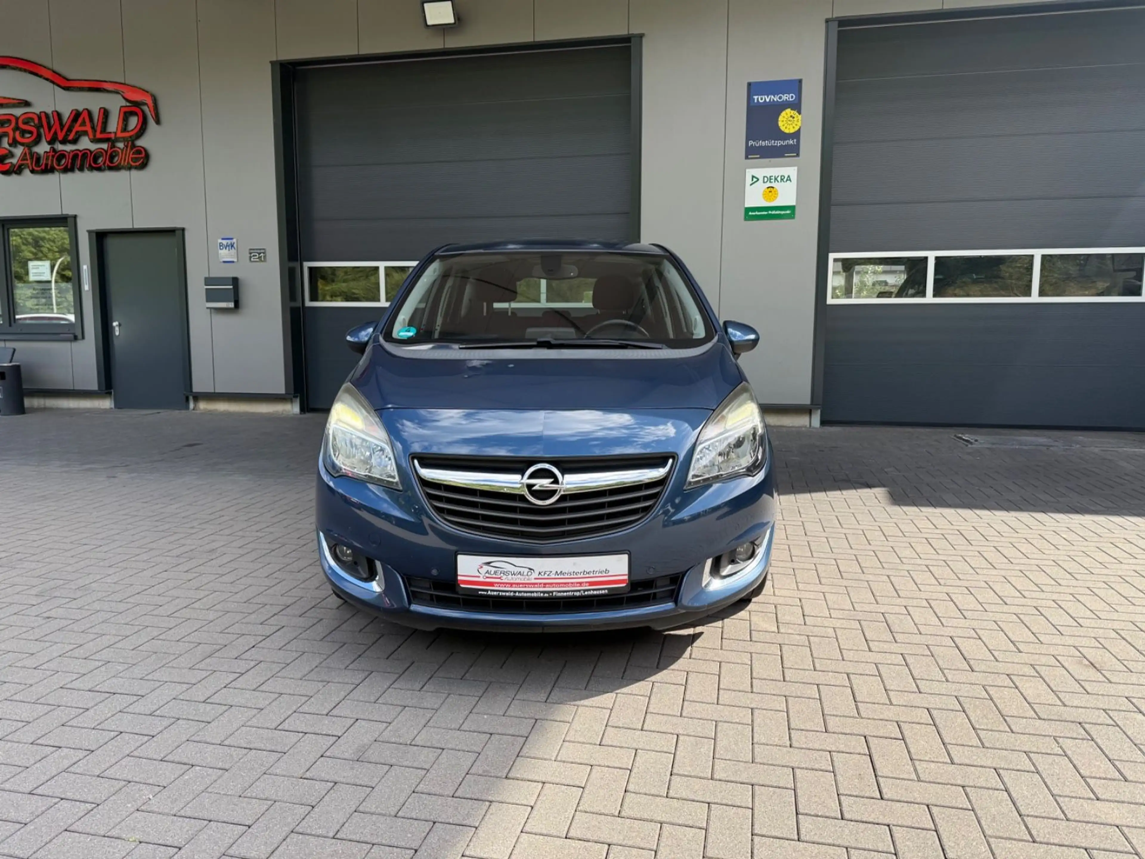 Opel Meriva B Style * Navi * Kamera * AHK * DAB * PDC — photo 2