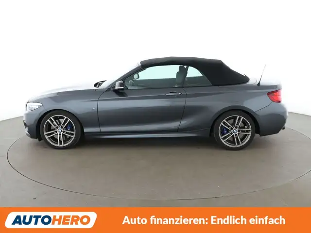 BMW M2 view 3