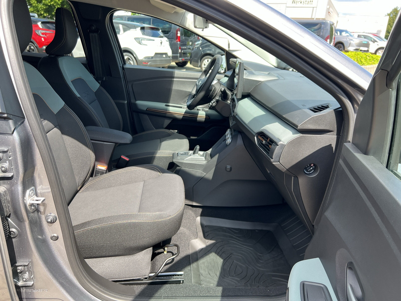 Dacia Jogger ECO-G 120 LPG automatik Extreme 5-S Winterpaket+RF — photo 9
