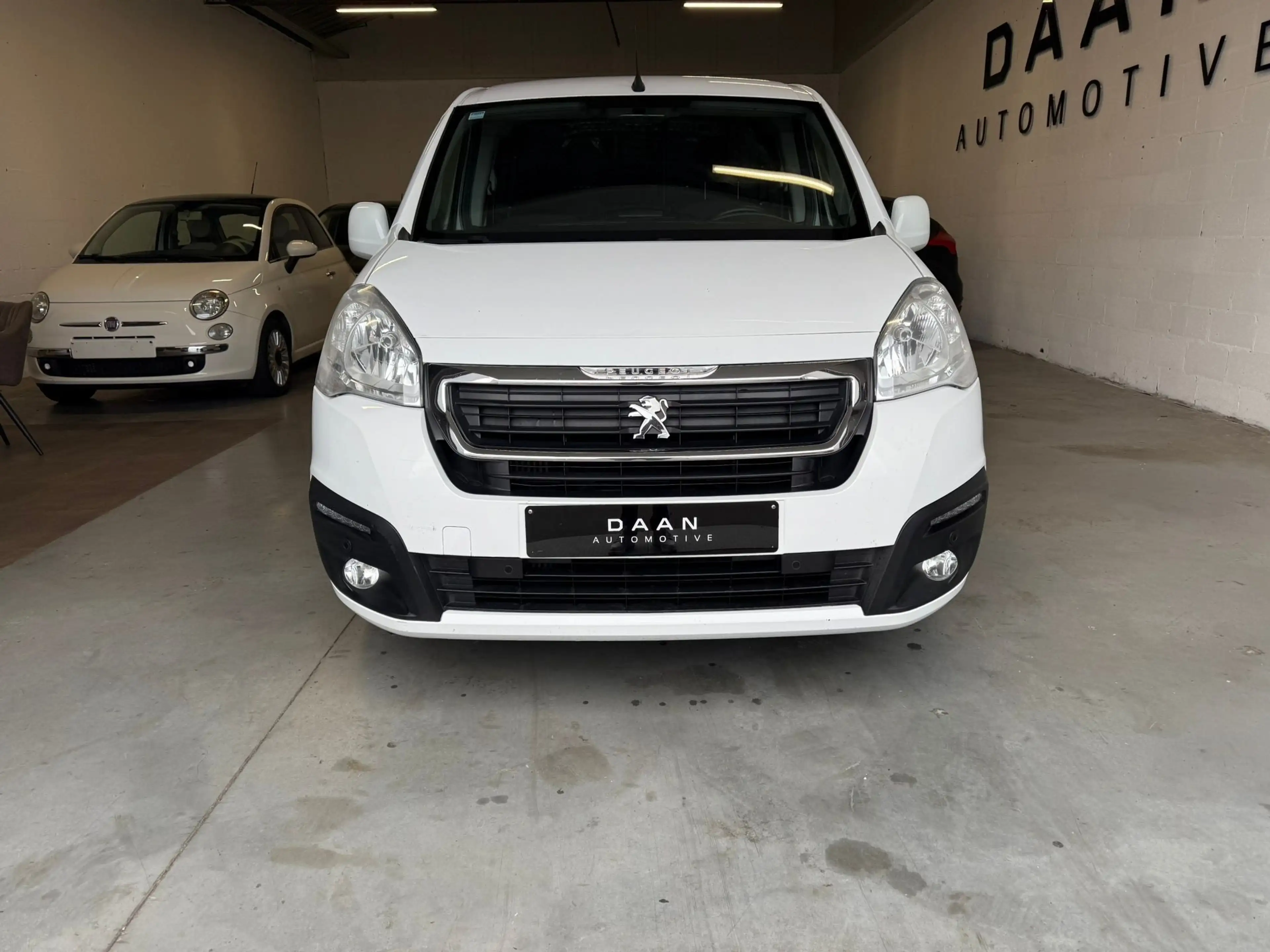 Peugeot Partner 1.6 HDi 3 places — photo 2