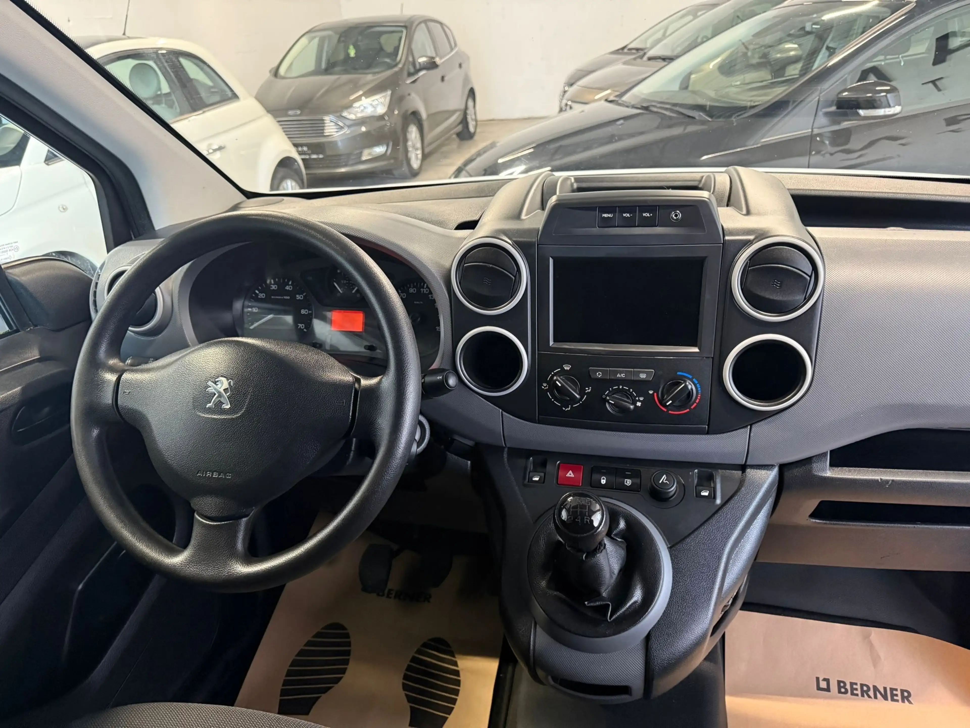 Peugeot Partner 1.6 HDi 3 places — photo 9