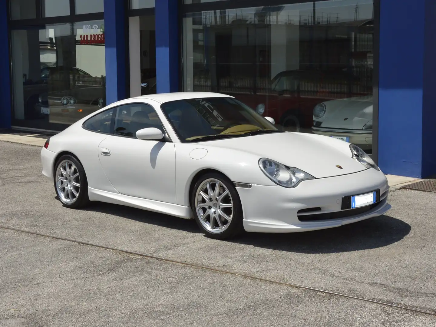 Porsche 996 CARRERA 2 MANUALE "UNIQUE" Blanc - 2