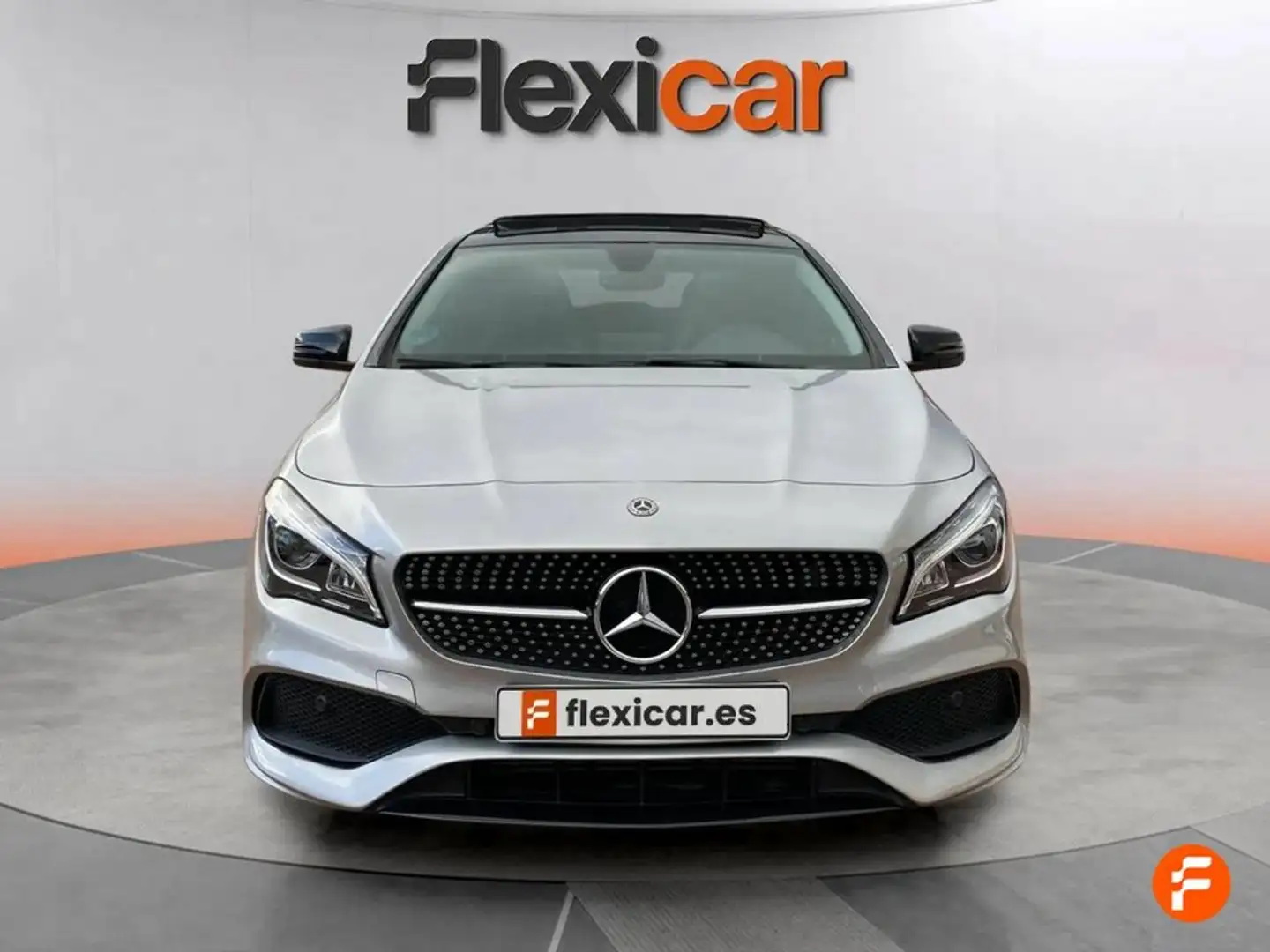 Mercedes-Benz CLA 180 Shooting Brake Grau - 2