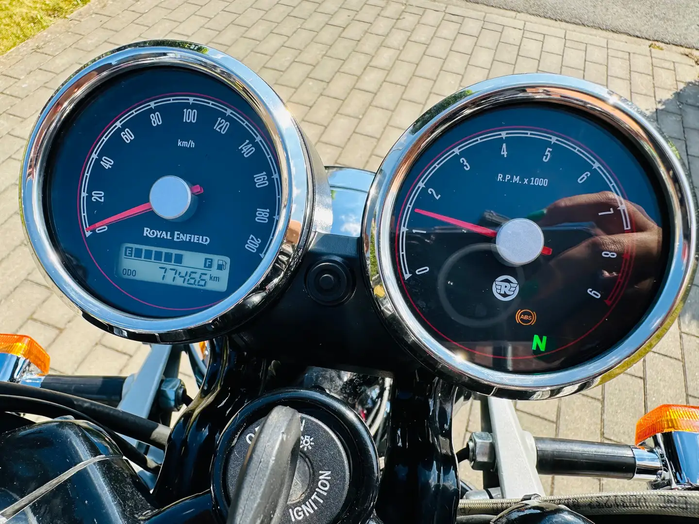 Royal Enfield Interceptor Mark 2 Zilver - 2