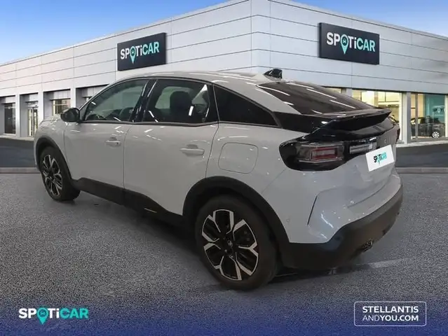 Citroen C4 view 5