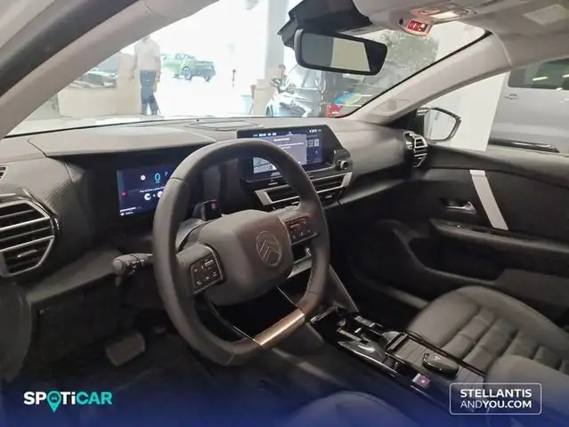 Citroen C4 view 12