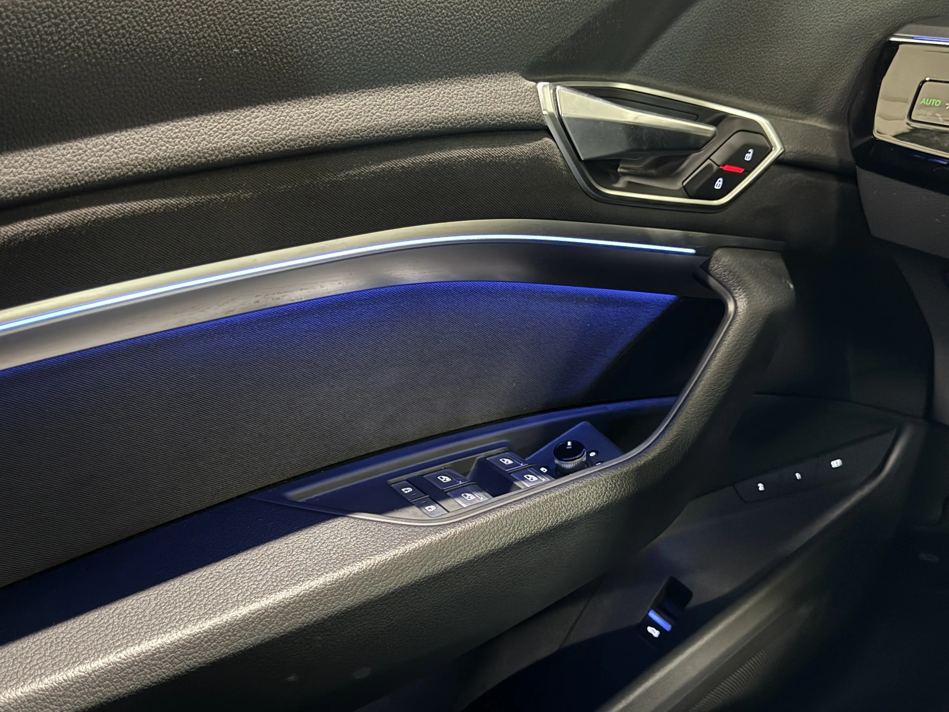 Audi e-tron 55 Quattro Advanced Edition 95kWh SOH 88% | Navi | — photo 23