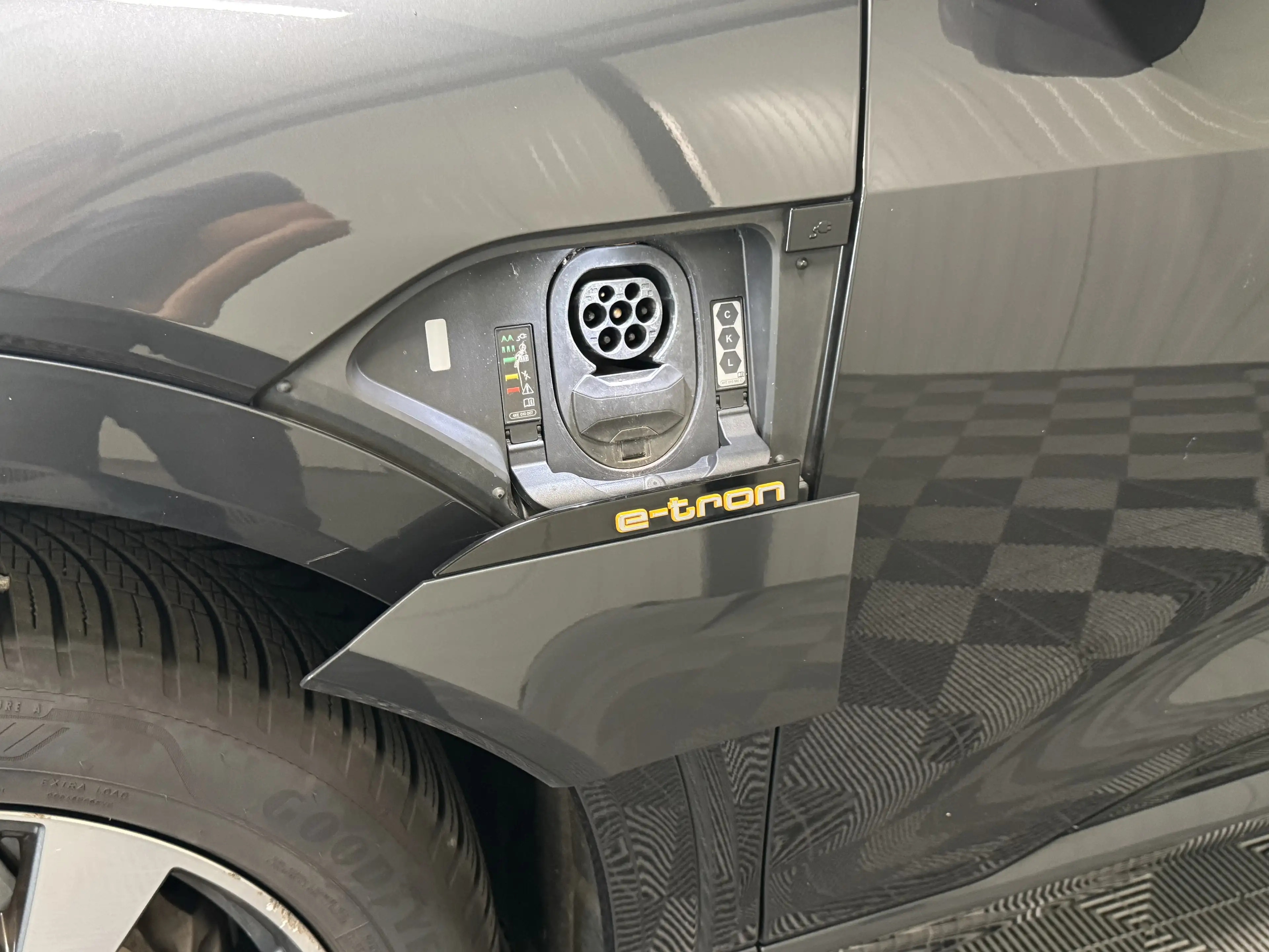 Audi e-tron 55 Quattro Advanced Edition 95kWh SOH 88% | Navi | — photo 24