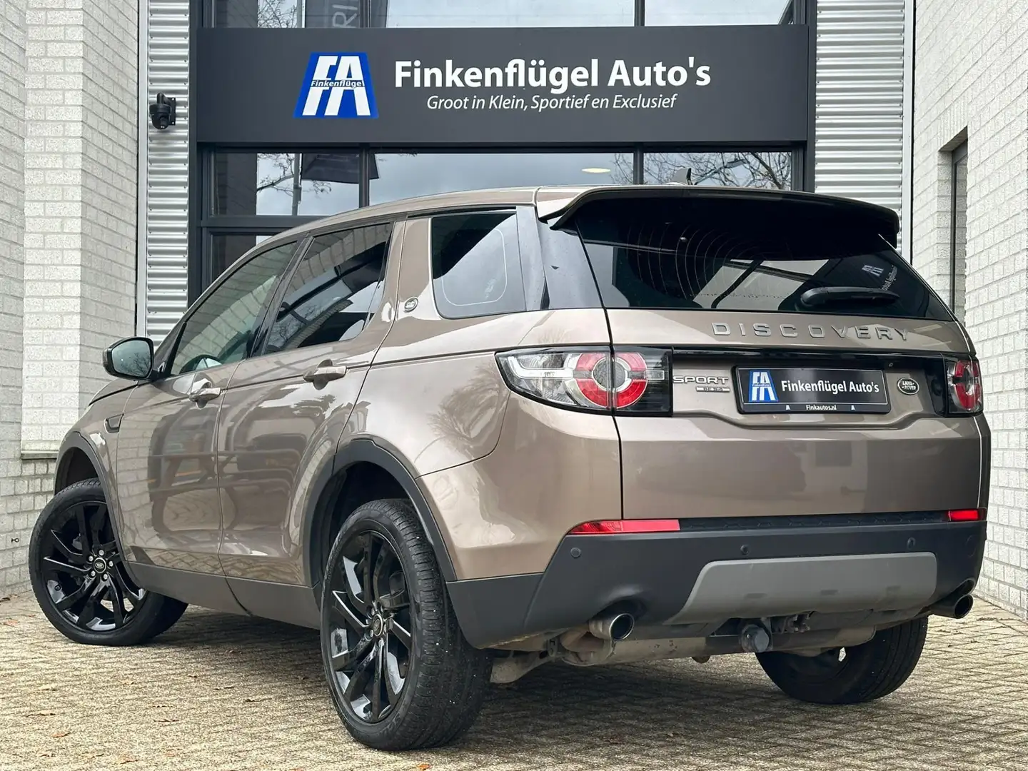 Land Rover Discovery Sport 2.0 Si4 4WD HSE 7p. |Panorama |Trekhaak |Camera | Brun - 2