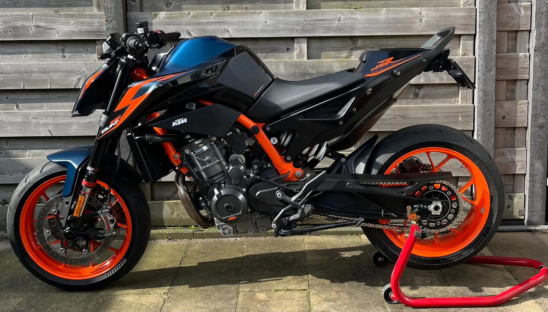 KTM 890 Duke R Tech Pack Azul - 2