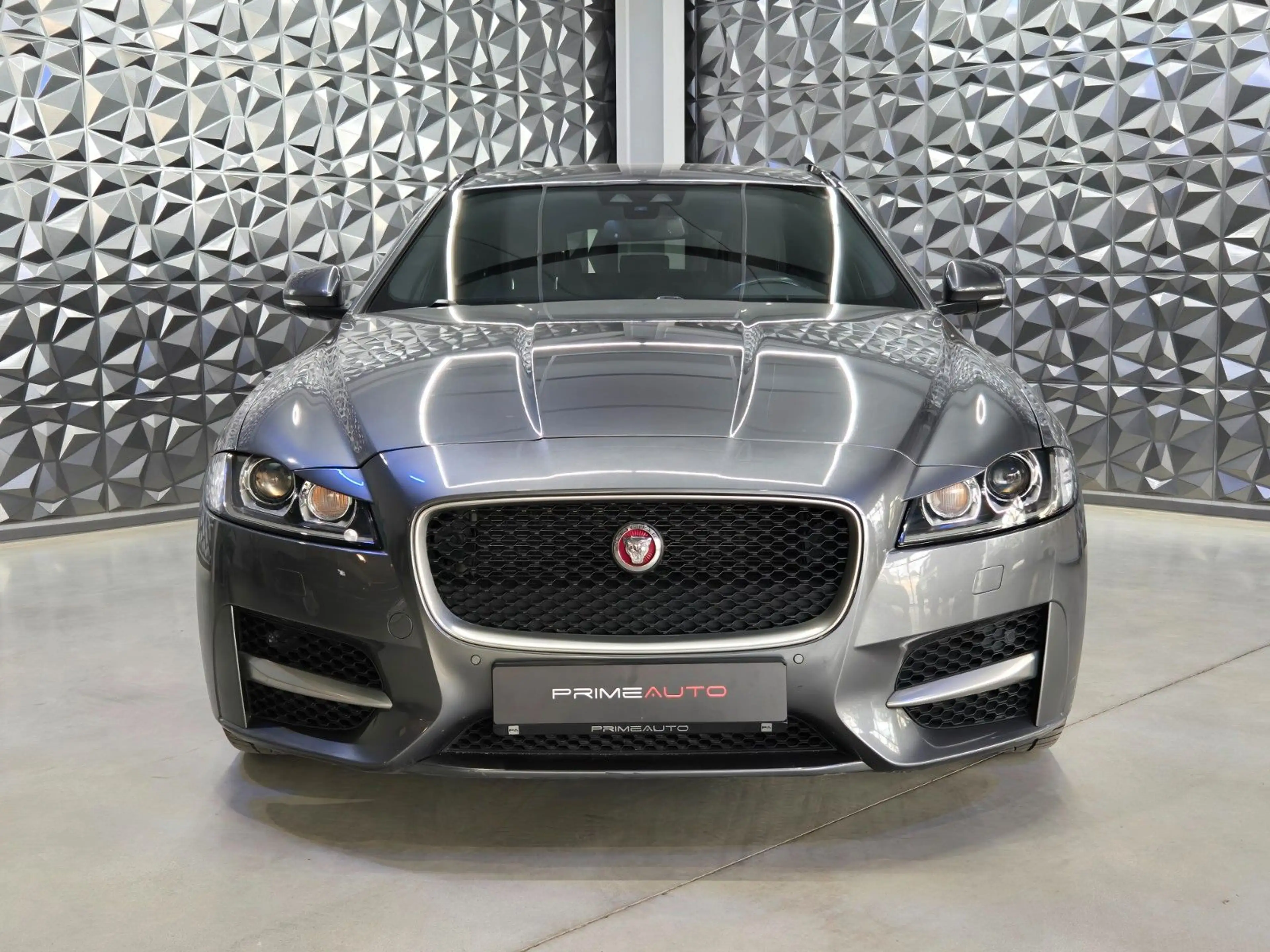 Jaguar XF Sportbrake R-Sport*SOUNDSYSTEM*PARKASISSTENT* — photo 2