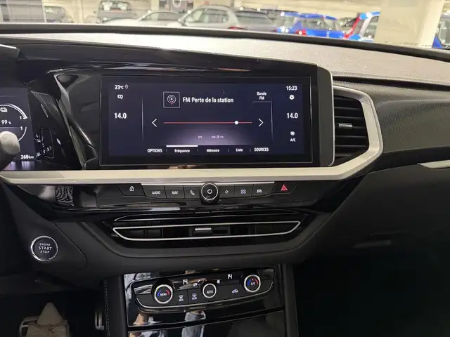 Opel Grandland X view 3