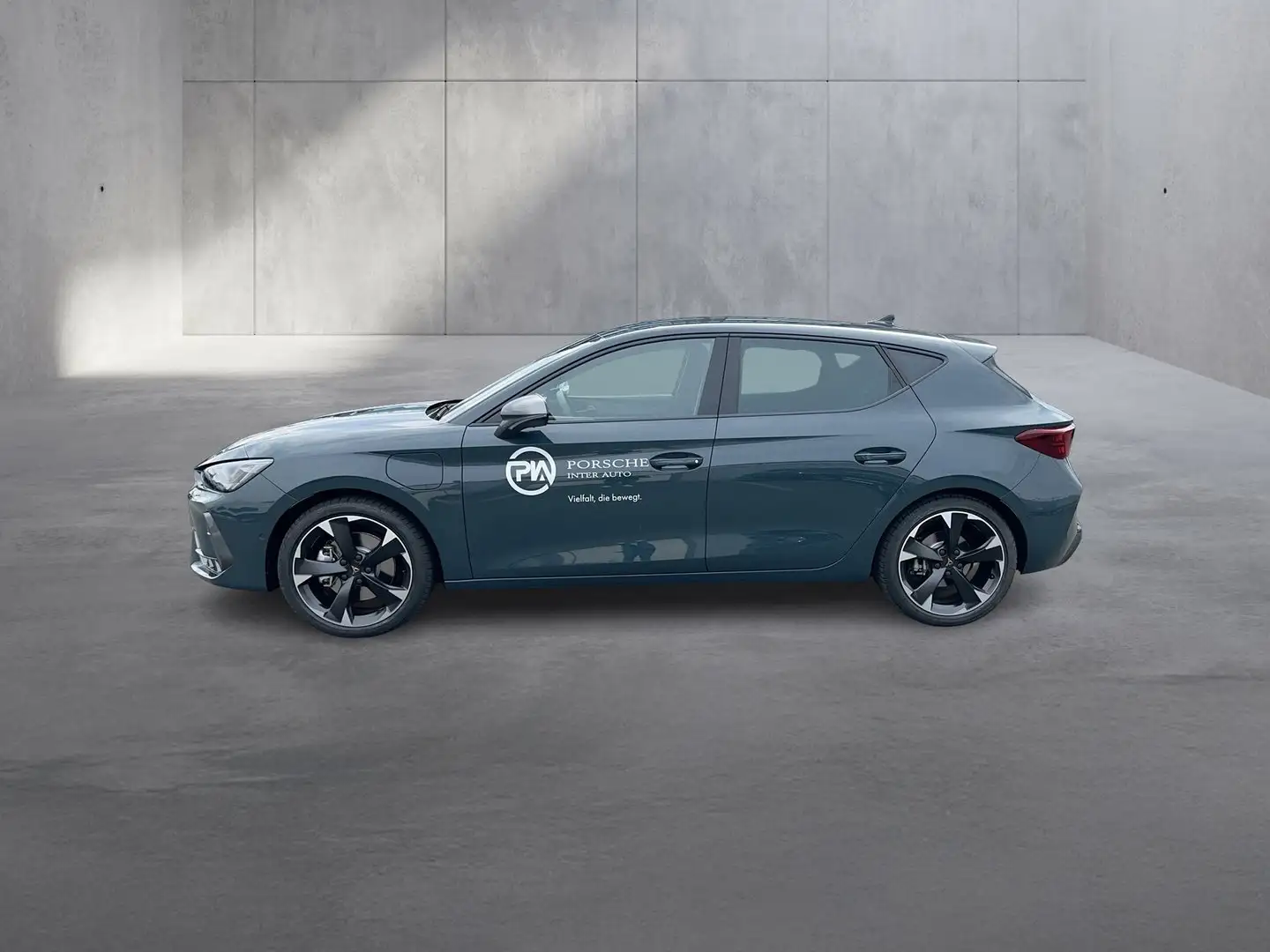 CUPRA Leon e-HYBRID 150/204 Blau - 2