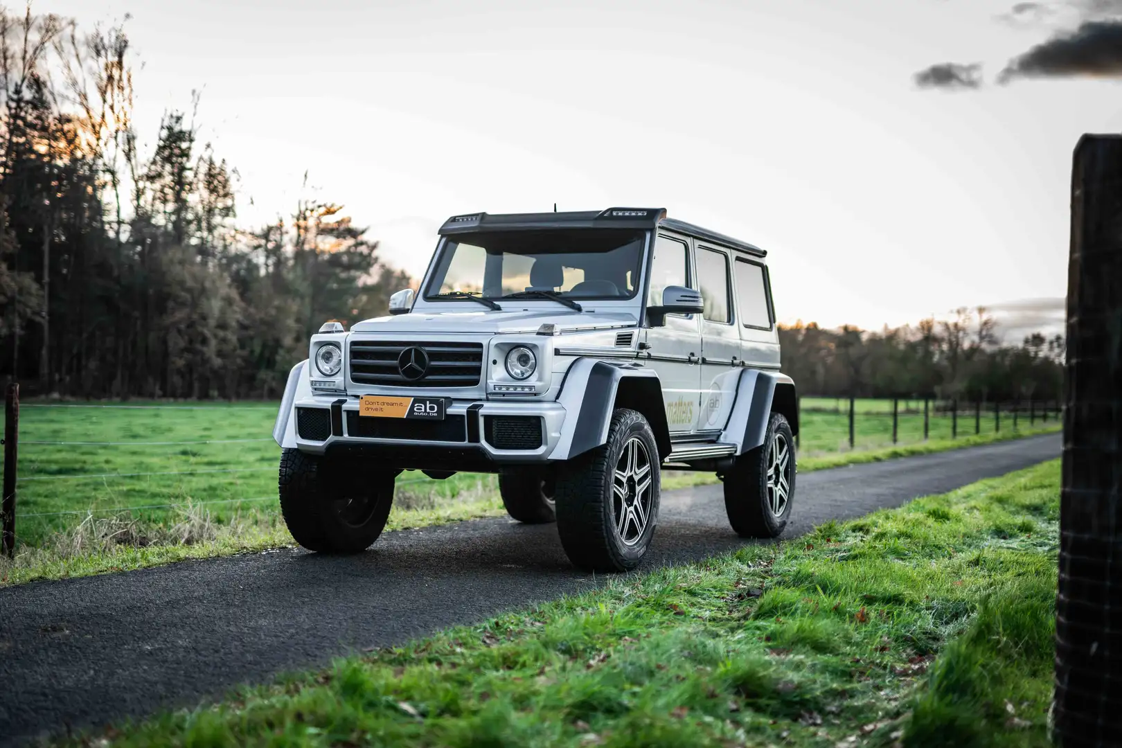 Mercedes-Benz G 500 G 500 7G-TRONIC 4x4² Lichte Vracht Срібний - 2