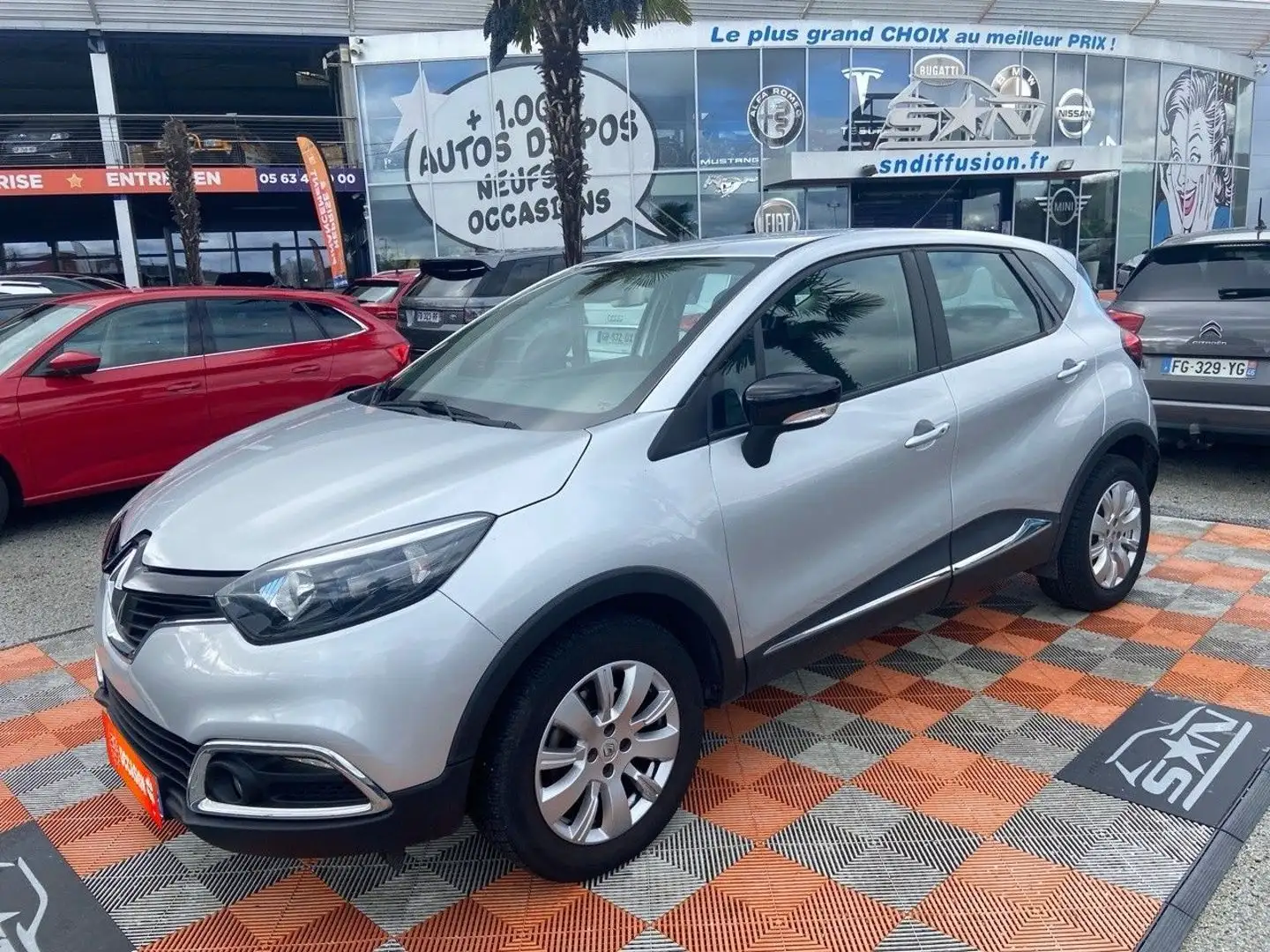 Renault Captur 1.5 DCI 90 BUSINESS Gris - 1