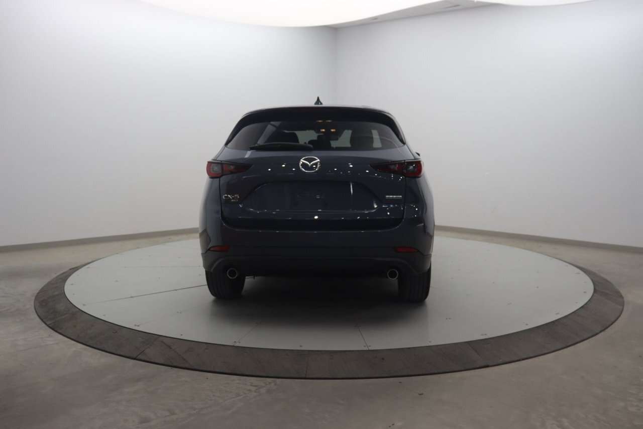 2024 Mazda CX-5 Un VUS qui combine style et caractère. — снимка 1