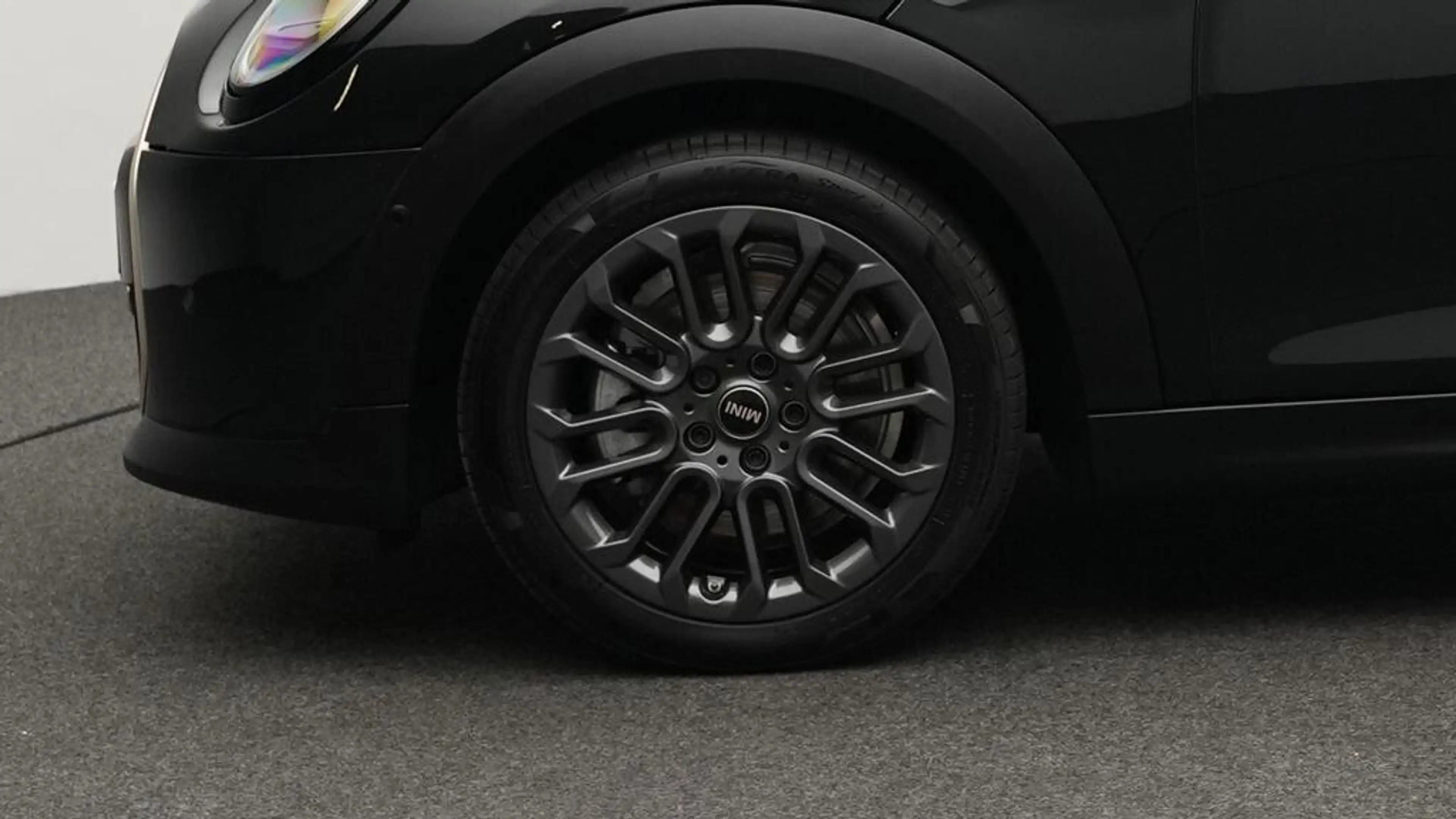 MINI Cooper C Favoured Trim — photo 9