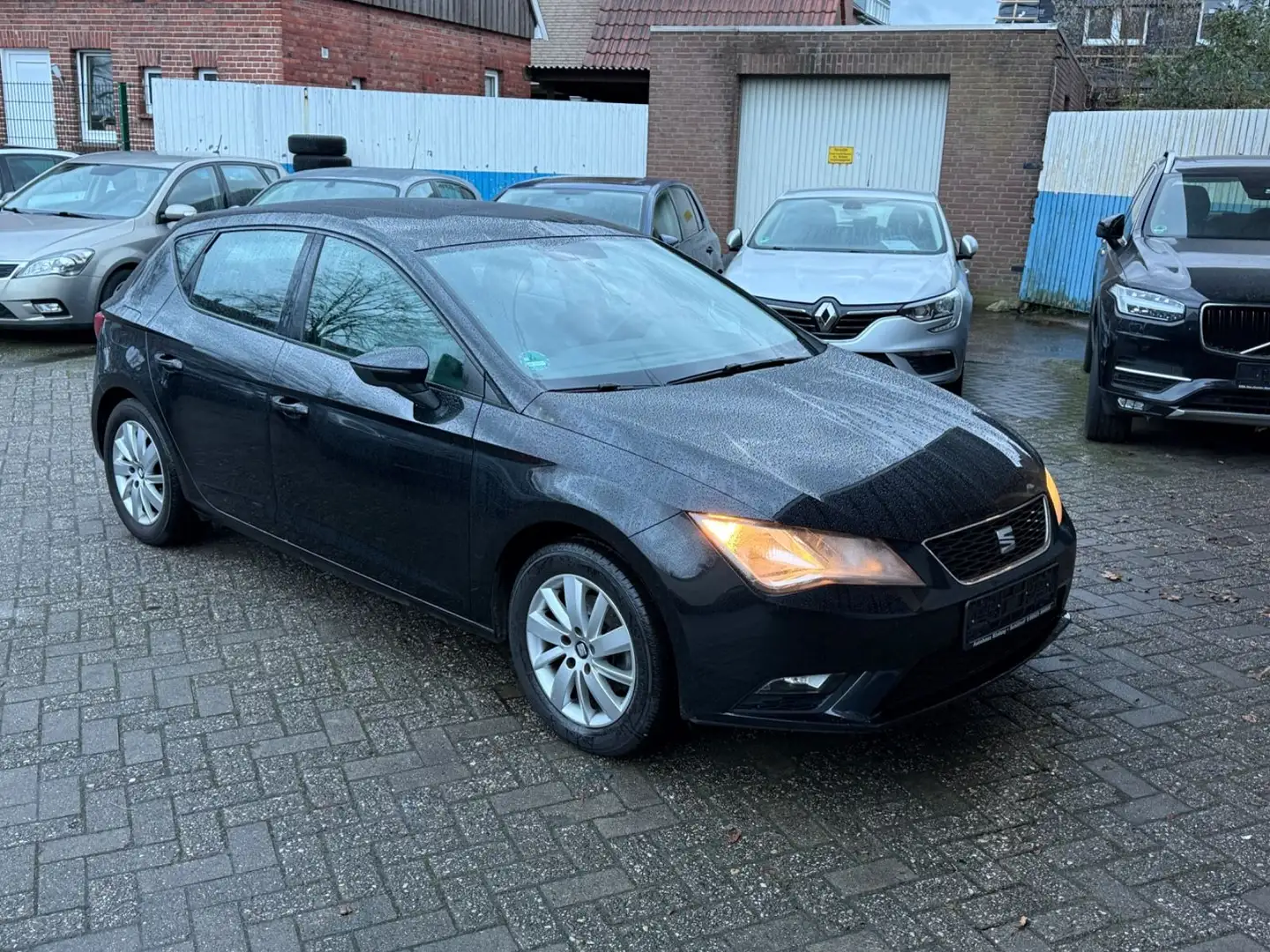 SEAT Leon Reference*8FACH*MFL*LMF*** Schwarz - 1