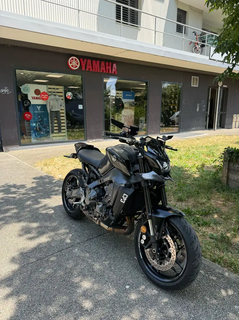 Yamaha MT-09 Zwart - 1