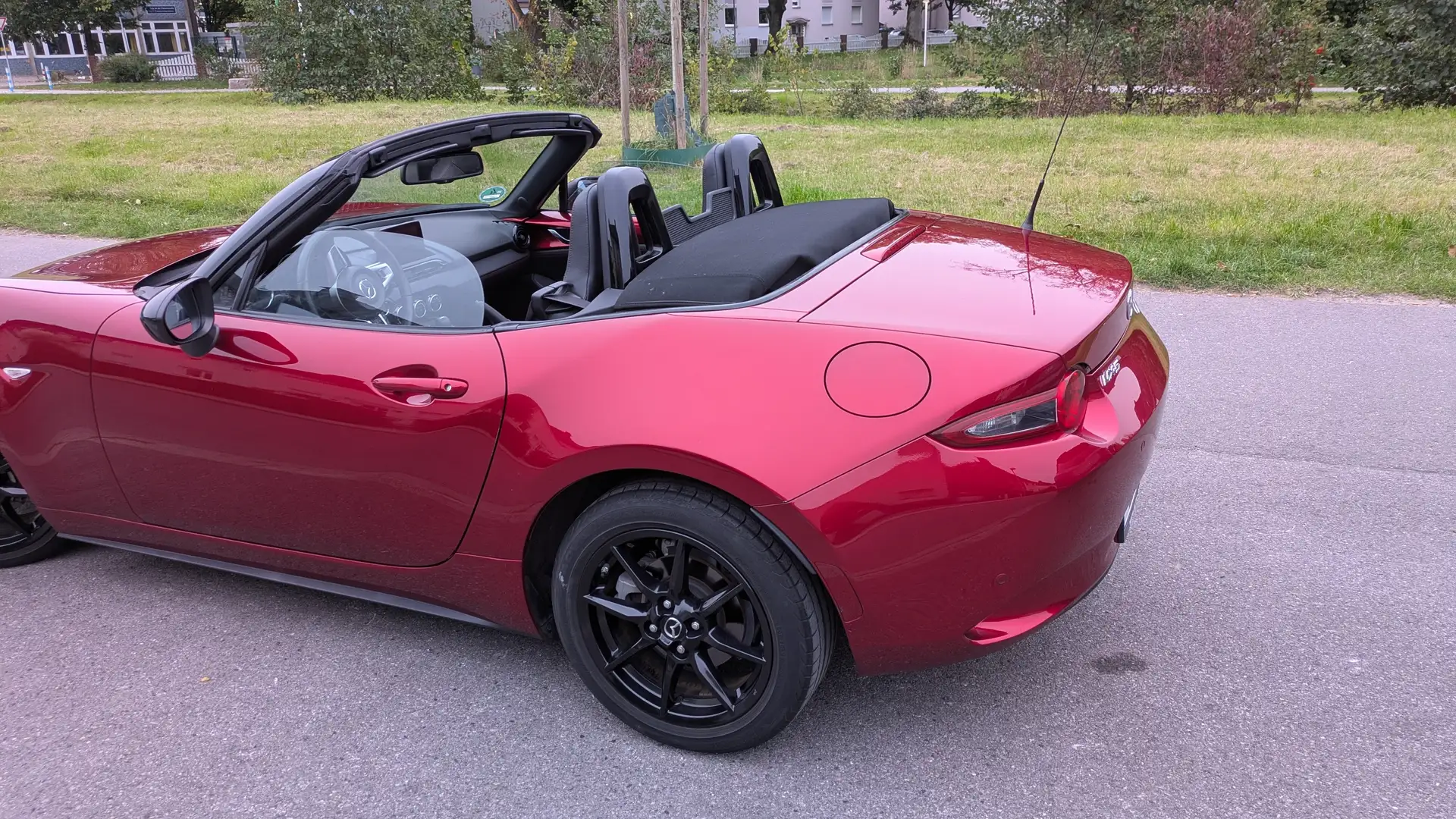 Mazda MX-5 MX-5 RF SKYACTIV-G 132 Exclusive-Line - 1