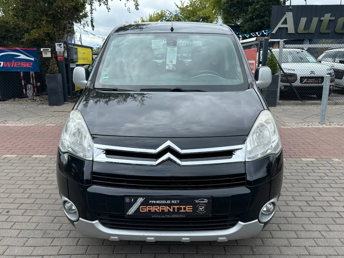 Citroen Berlingo Kombi Silver Selection 1.6*PDC*Klima* Schwarz - 2