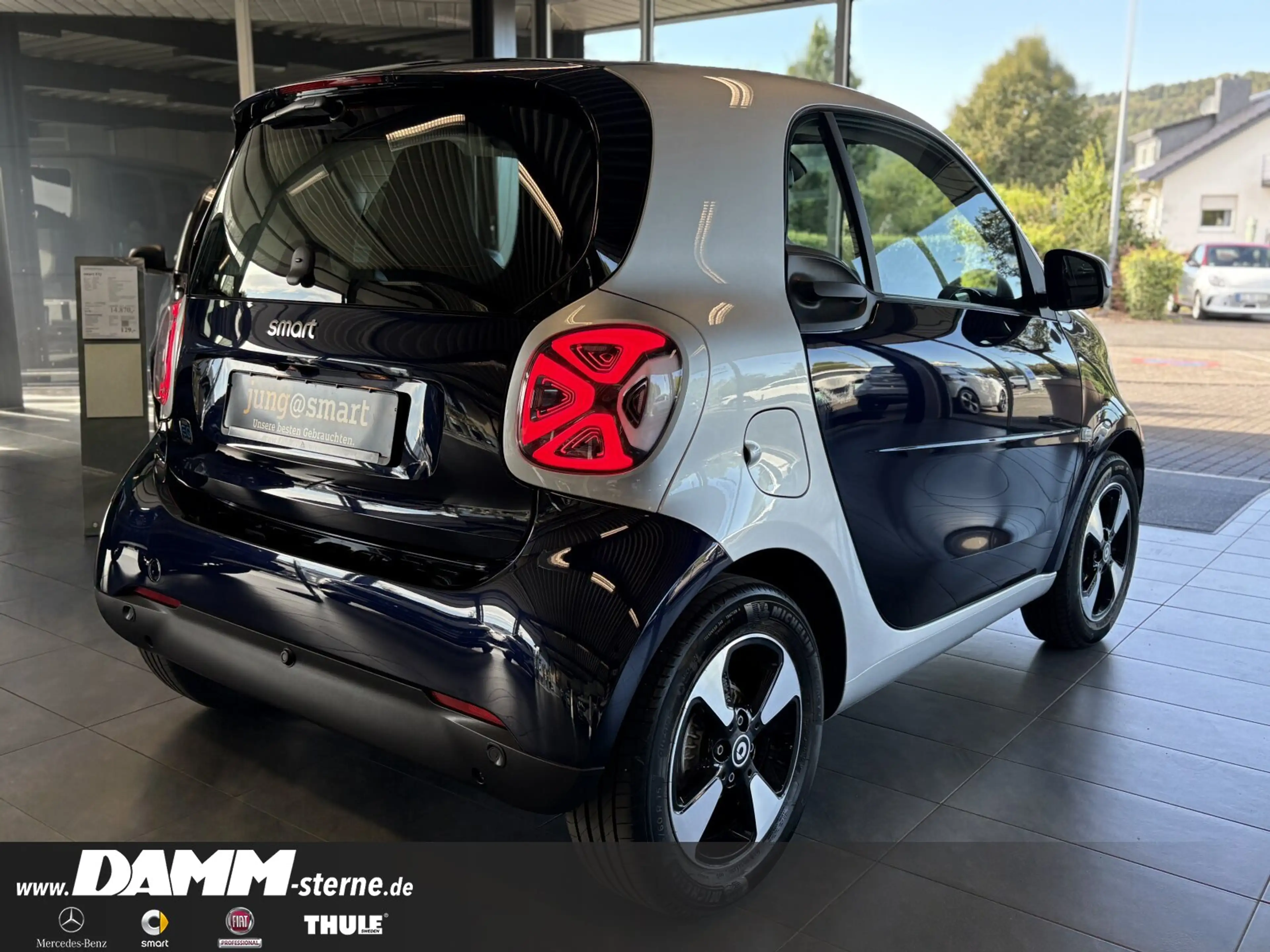 smart forTwo Smart fortwo EQ Passion/Exclusive/LED/22KW/RFK/ — photo 5