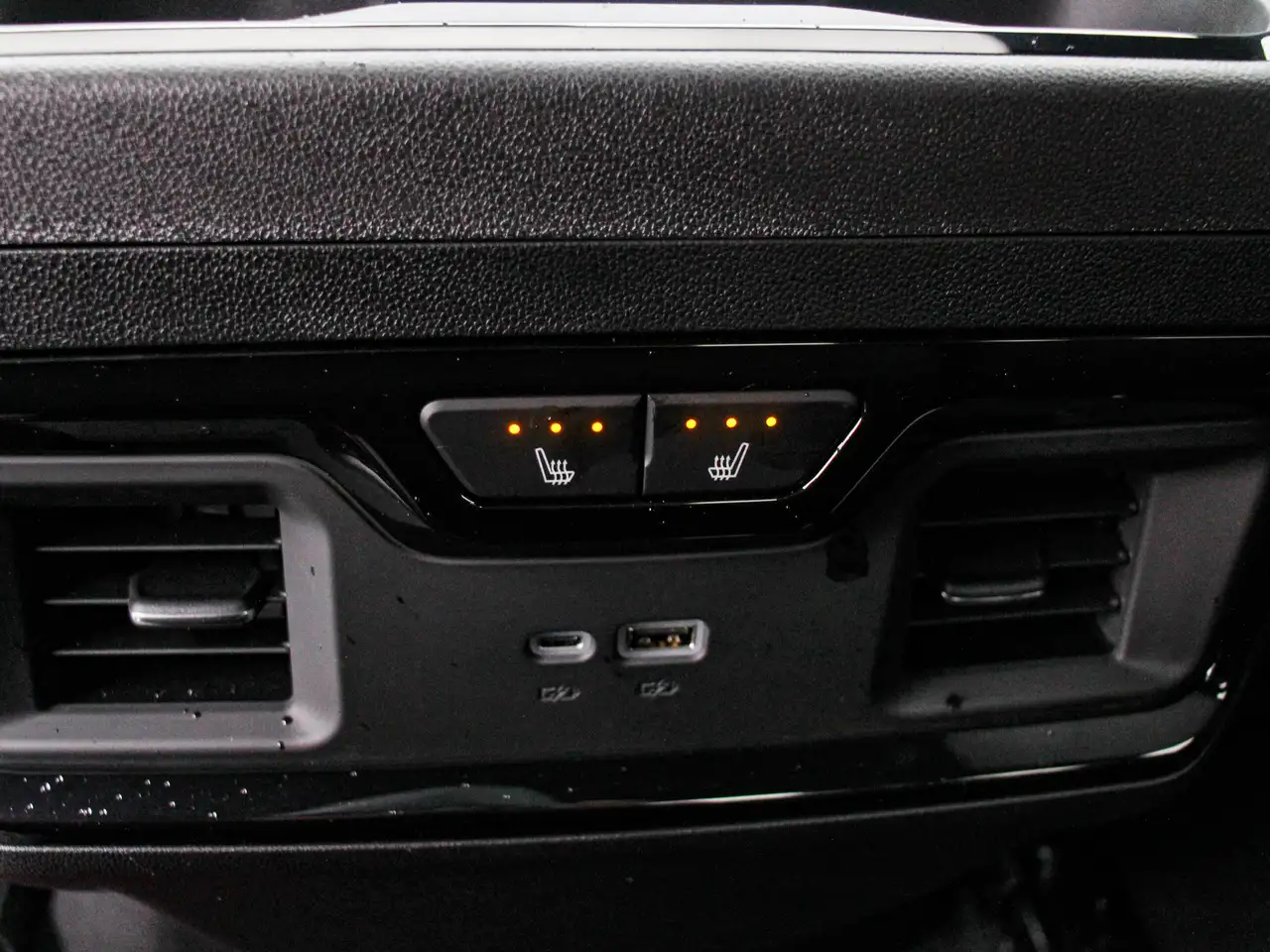 GMC Sierra 2500HD снимка GMC Sierra 2500HD