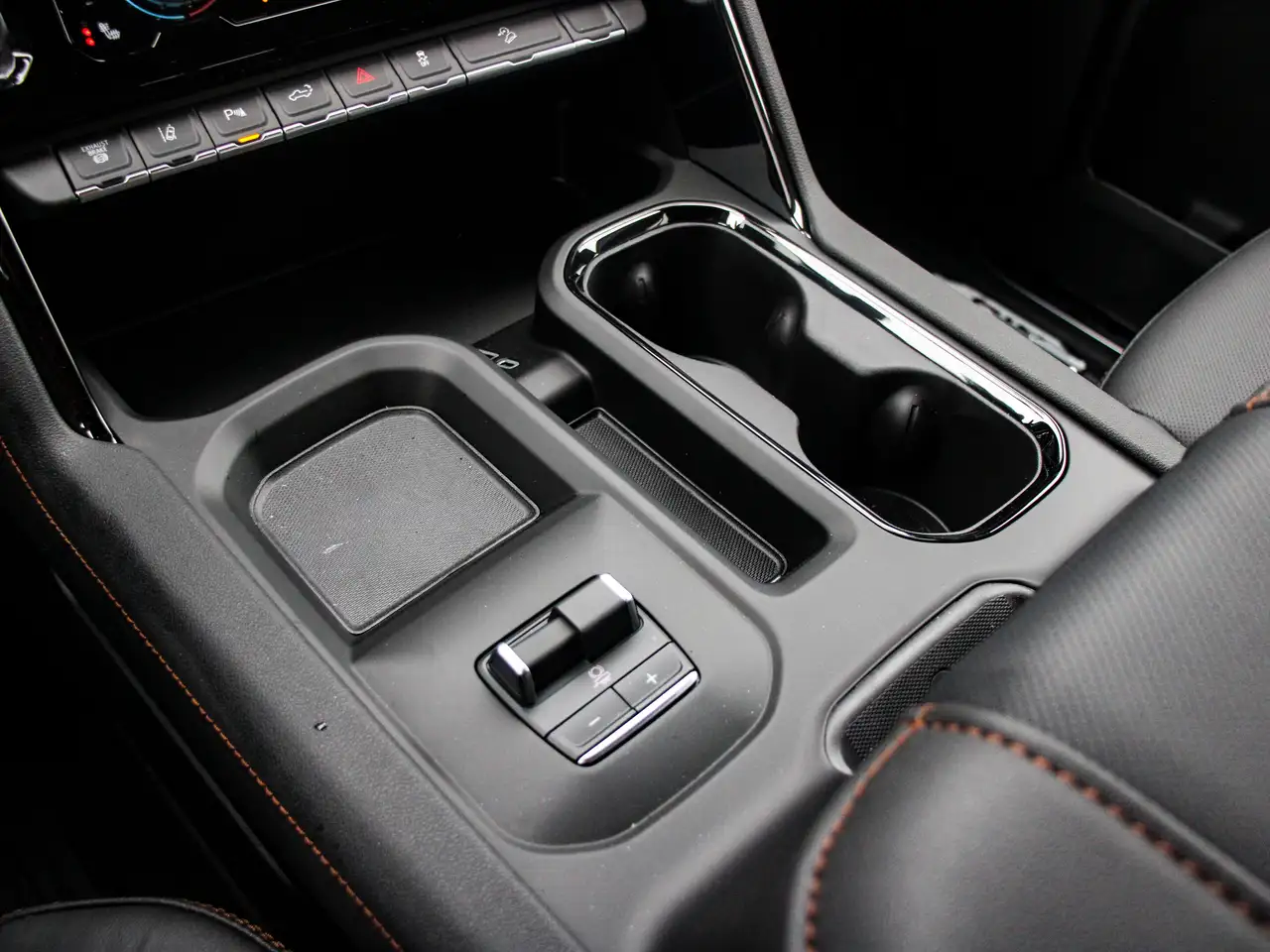 GMC Sierra 2500HD снимка GMC Sierra 2500HD