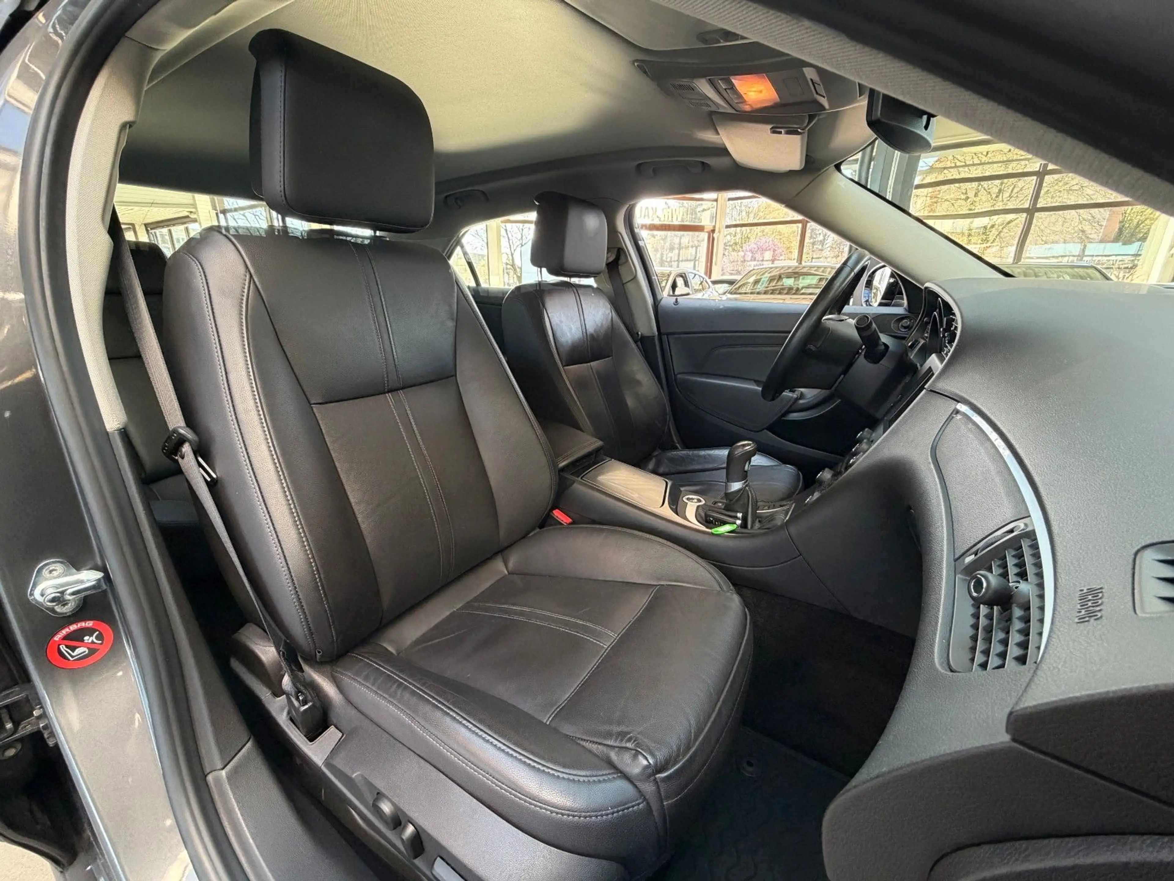 Saab 9-5 Lim.  Vector — photo 14