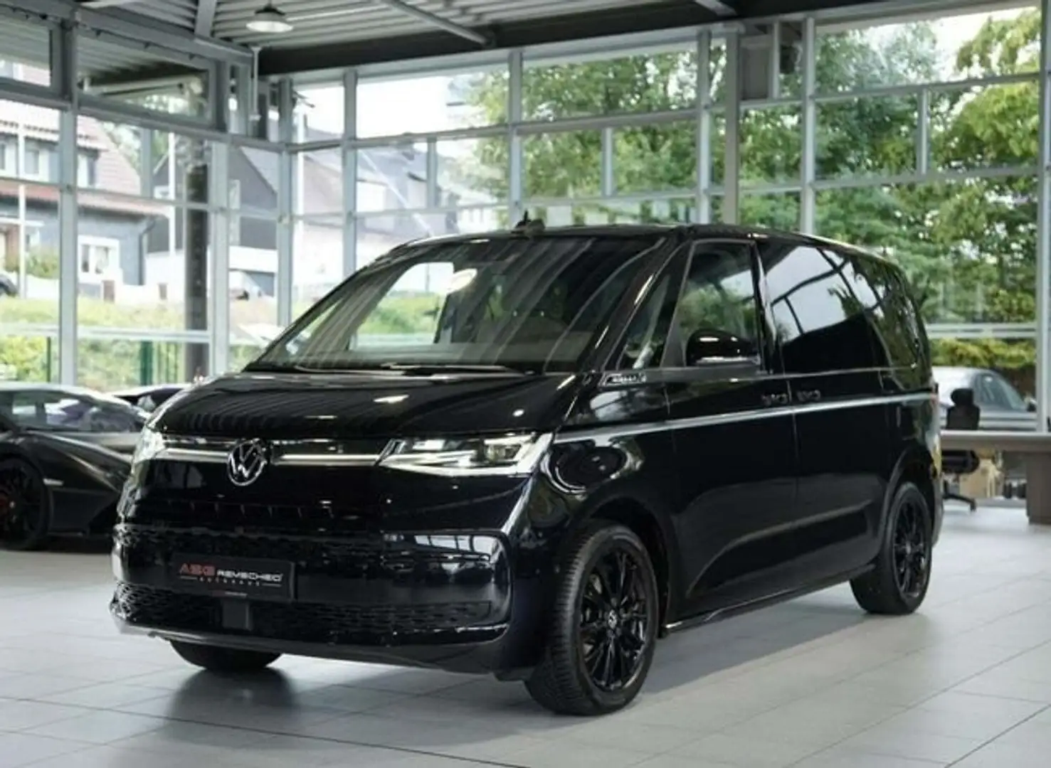 Volkswagen T5 Multivan 2.0TDI Batalla Corta Style DSG 110kW Negro - 1