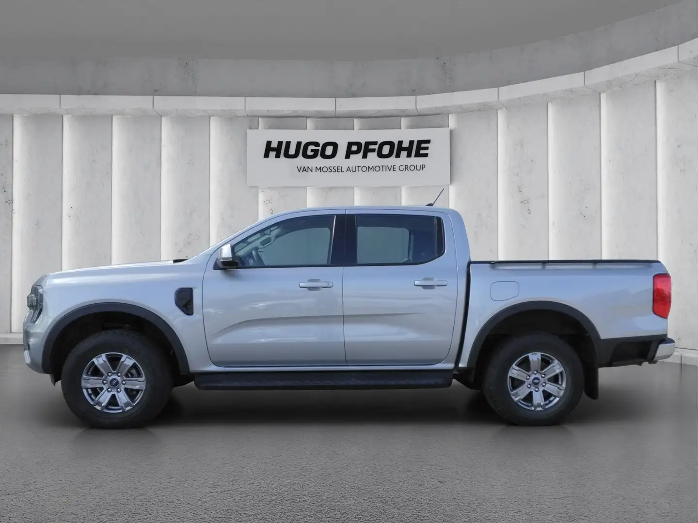 Ford Ranger XLT DoKa 4x4 Plateado - 2