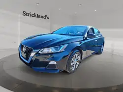 Nissan Altima снимка Nissan Altima