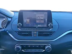 Nissan Altima снимка Nissan Altima