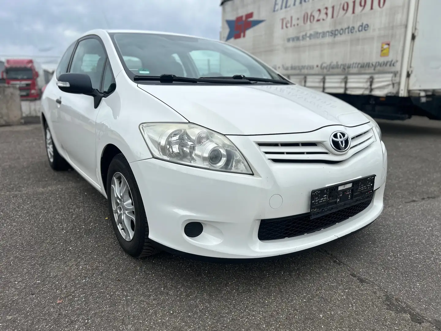 Toyota Auris Basis Fehér - 2