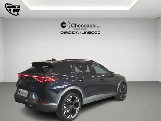 Cupra Formentor view 8