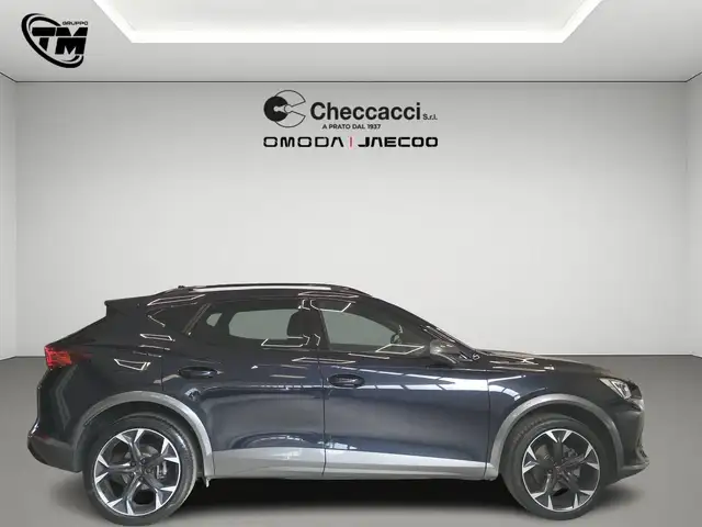 Cupra Formentor view 9