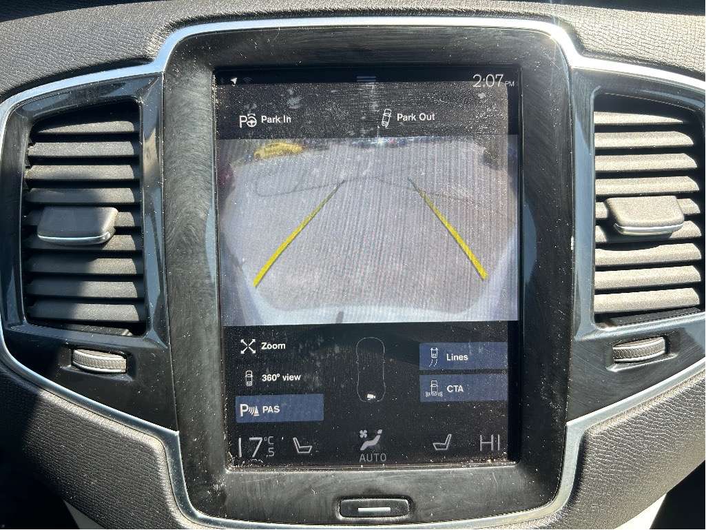 2018 Volvo XC90 T6, 7 PASSENGER, AWD, SUNROOF, HEATED LEATHER! thumb 15