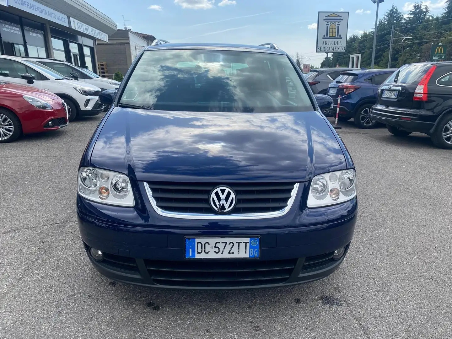 Volkswagen Touran 1.6 Trendline CL 102cv GPL Blau - 2