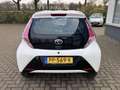 Toyota Aygo 1.0 VVT-i x-play Navi Camera Led Blanc - thumbnail 7