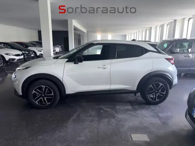 Nissan Juke view 2