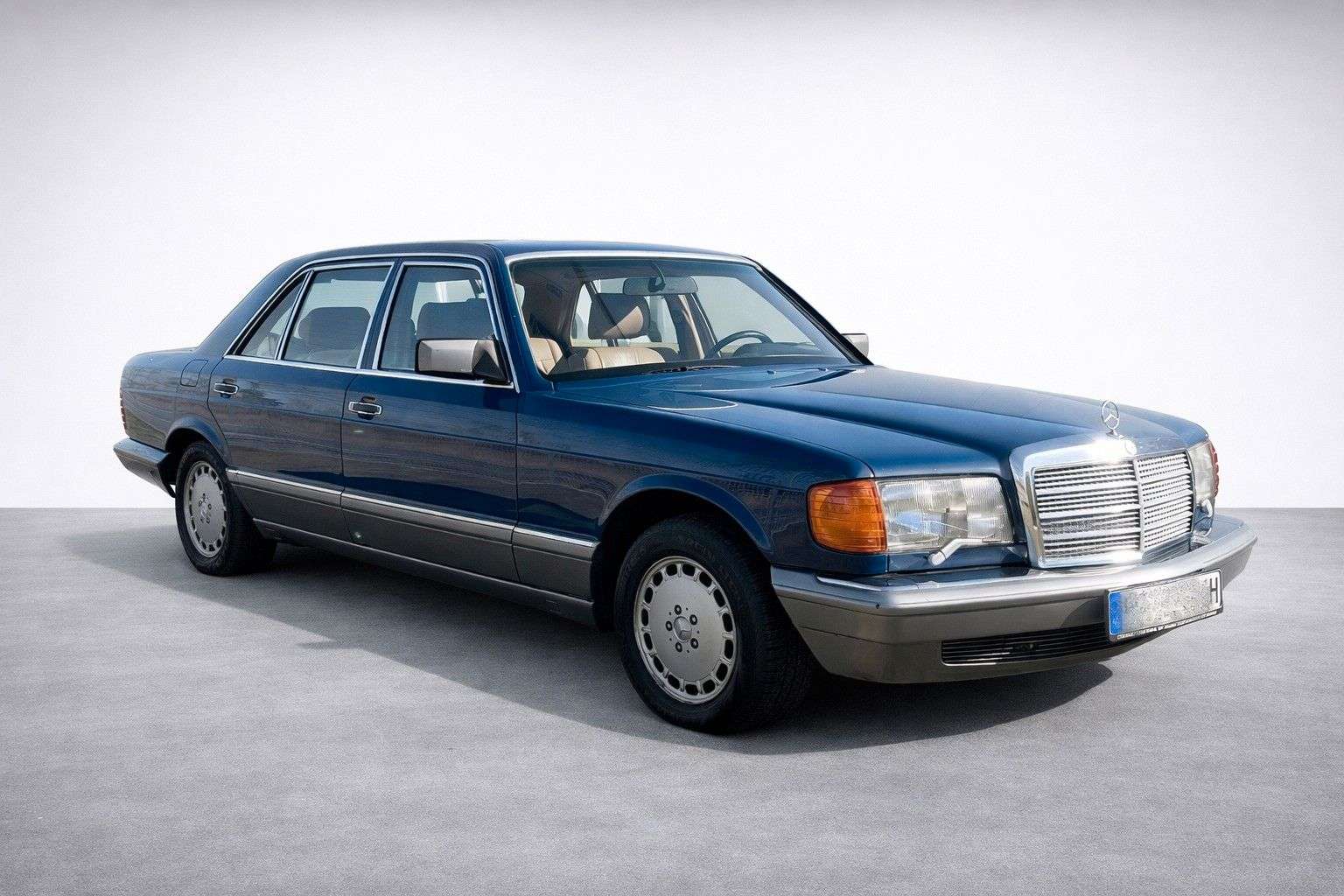 Second hand Mercedes Benz 560 