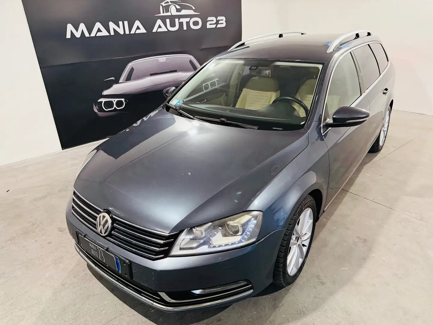 Volkswagen Passat Variant Passat Variant 2.0 tdi Highline dsg*140 CV* Grigio - 2