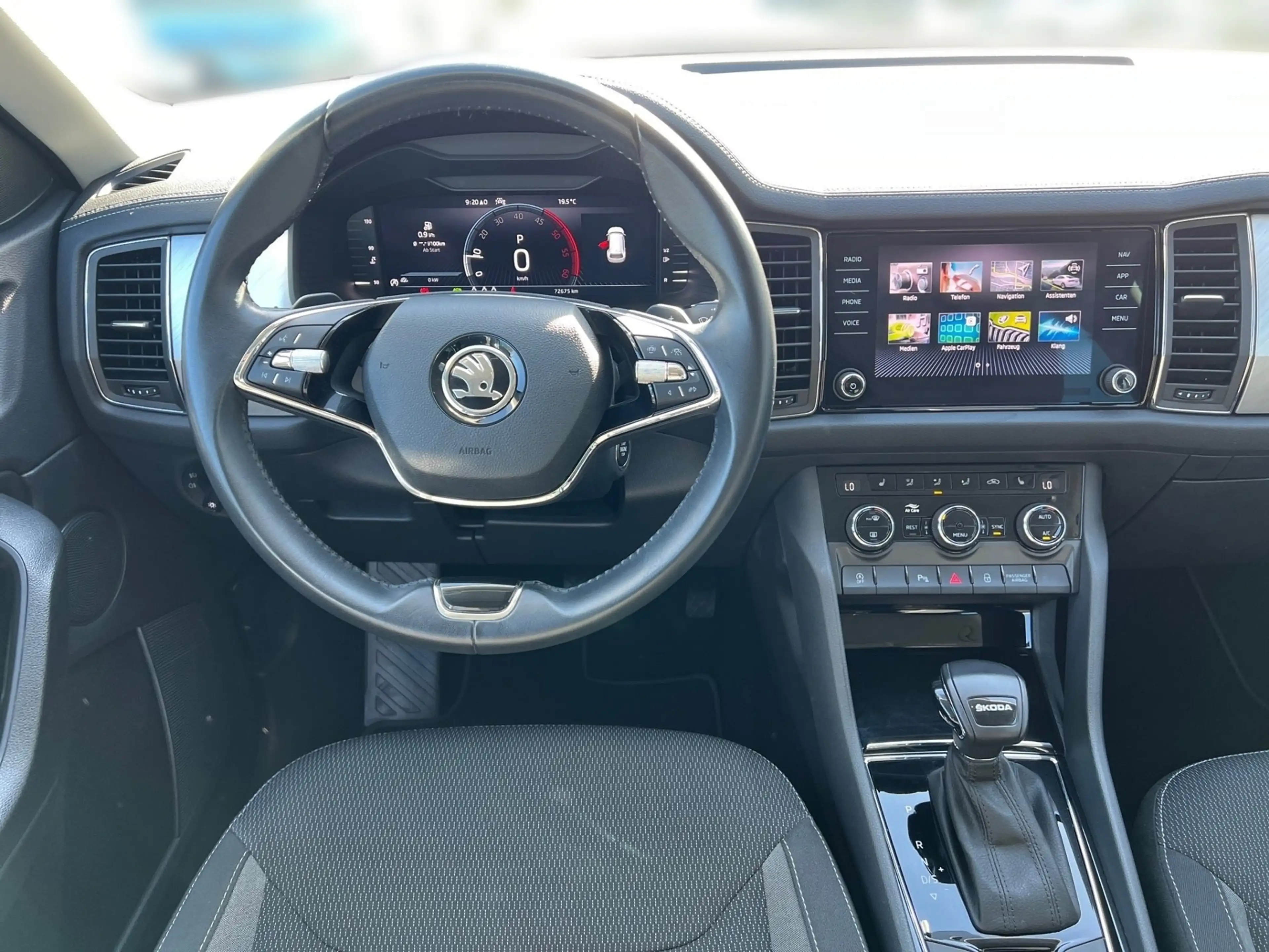 Skoda Kodiaq 2.0 TDI DSG 110kW Ambition *AHK*PDC*NAV* — photo 12